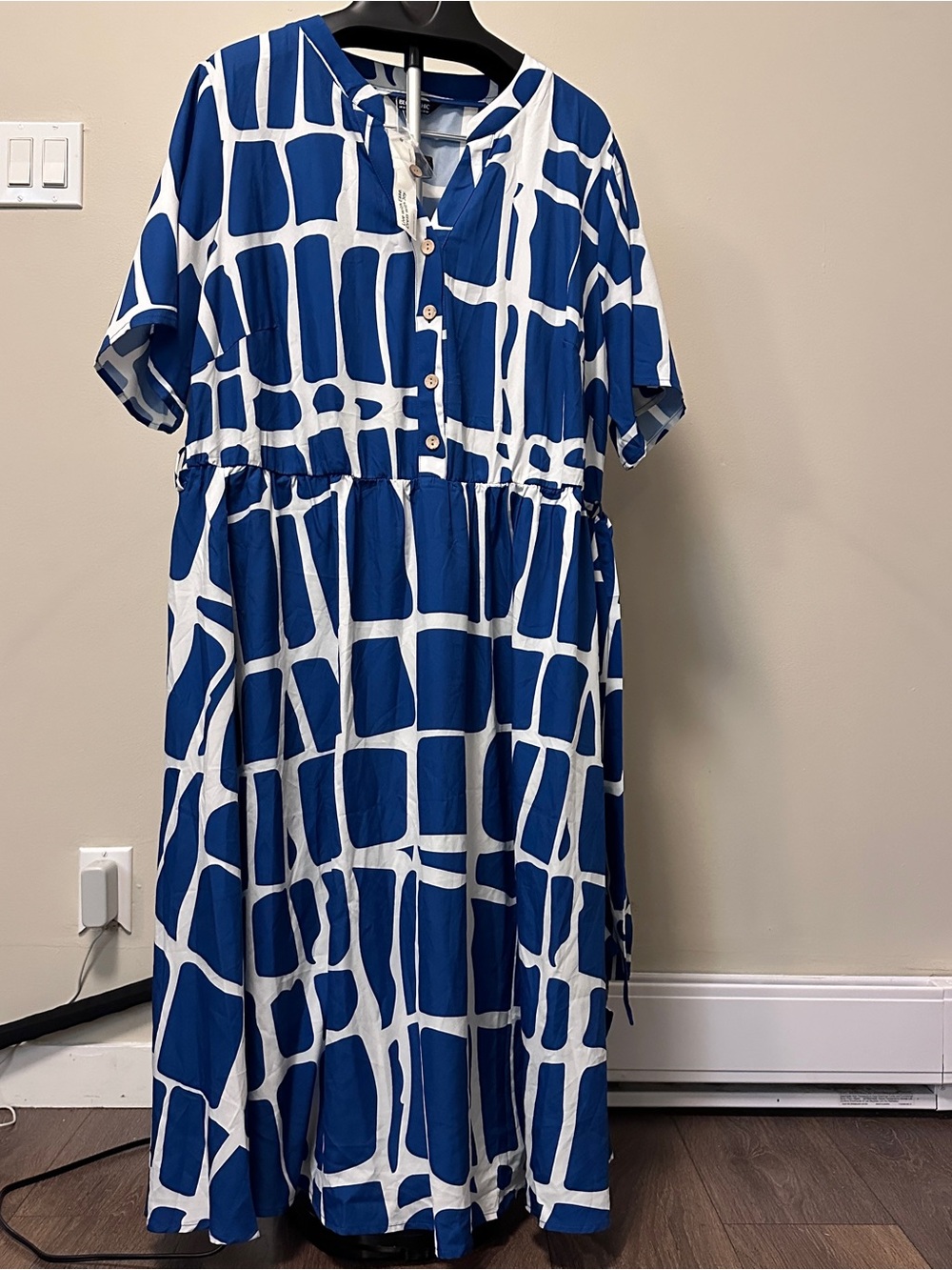 BloomChic Plus Size 3XL Geometric Button-Front Midi Dress us22-24